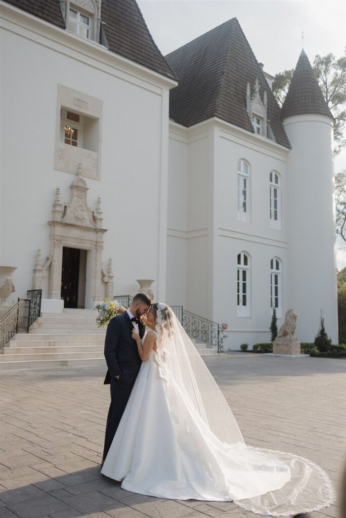 Chateau Nouvelle Wedding couple